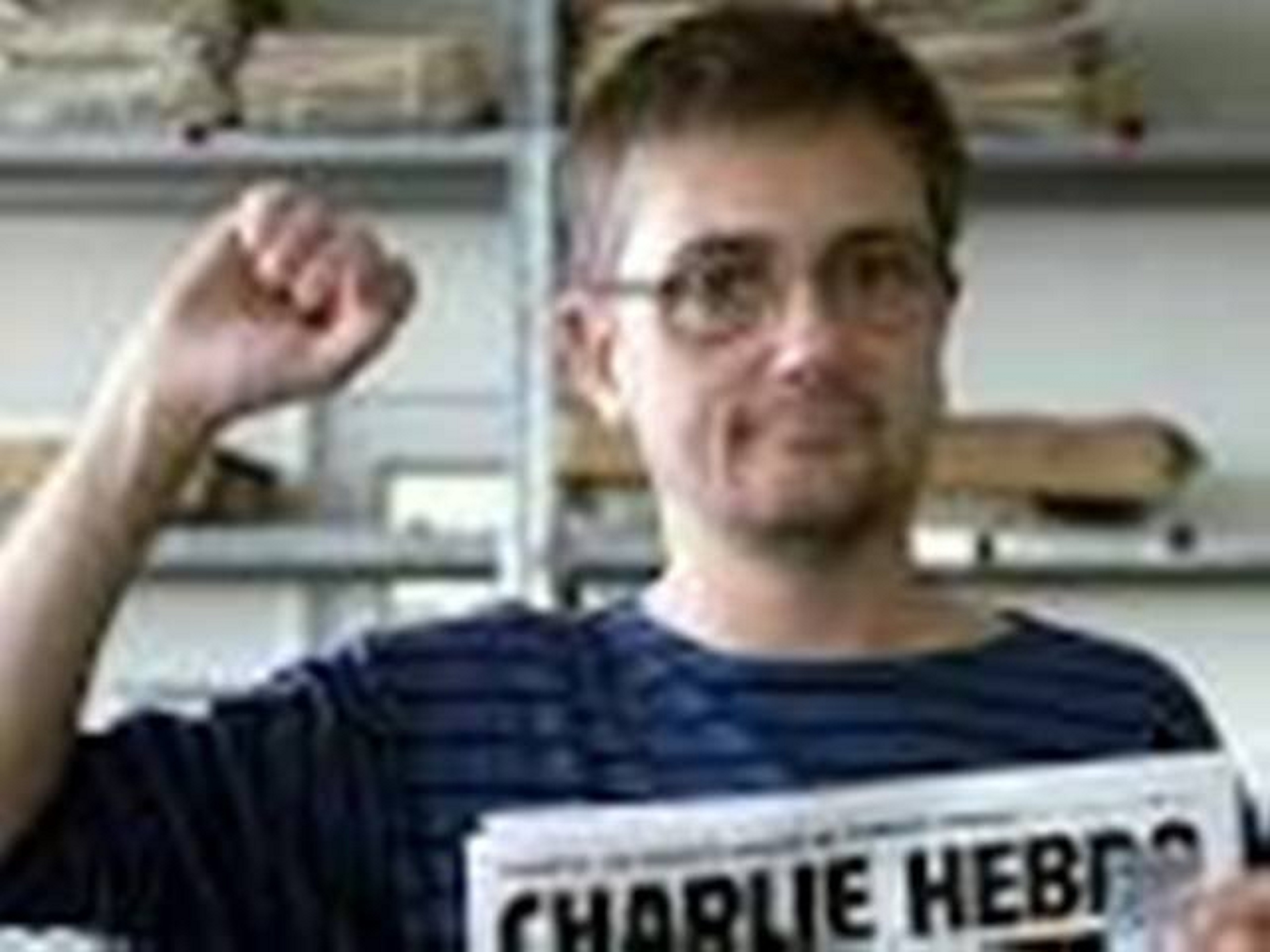 Корикатуристи “Шерлӣ Эбдо”: Дигар паёмбари Исломро корикатура намекунам